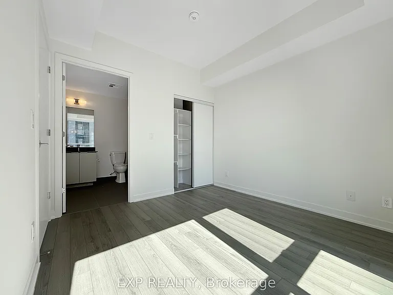 3079 Trafalgar Rd #1002 — Photo 32