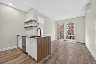 157 Hawthorne Street, #3B