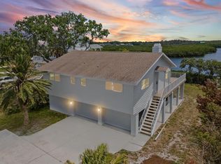 1647 Sea Breeze Dr, Tarpon Springs, FL 34689