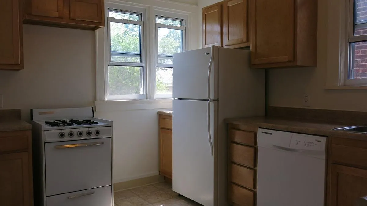 Building Photo - 7455 Penfield Ct