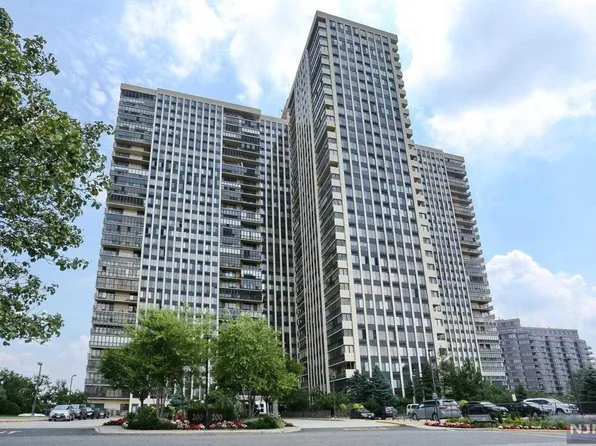 200 Winston Dr APT 1601, Cliffside Park, NJ 07010