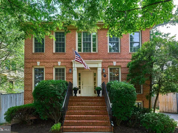 2904 4th St N, Arlington, VA 22201