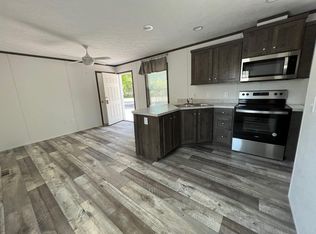 87 Front St #44, Shirley, MA 01464