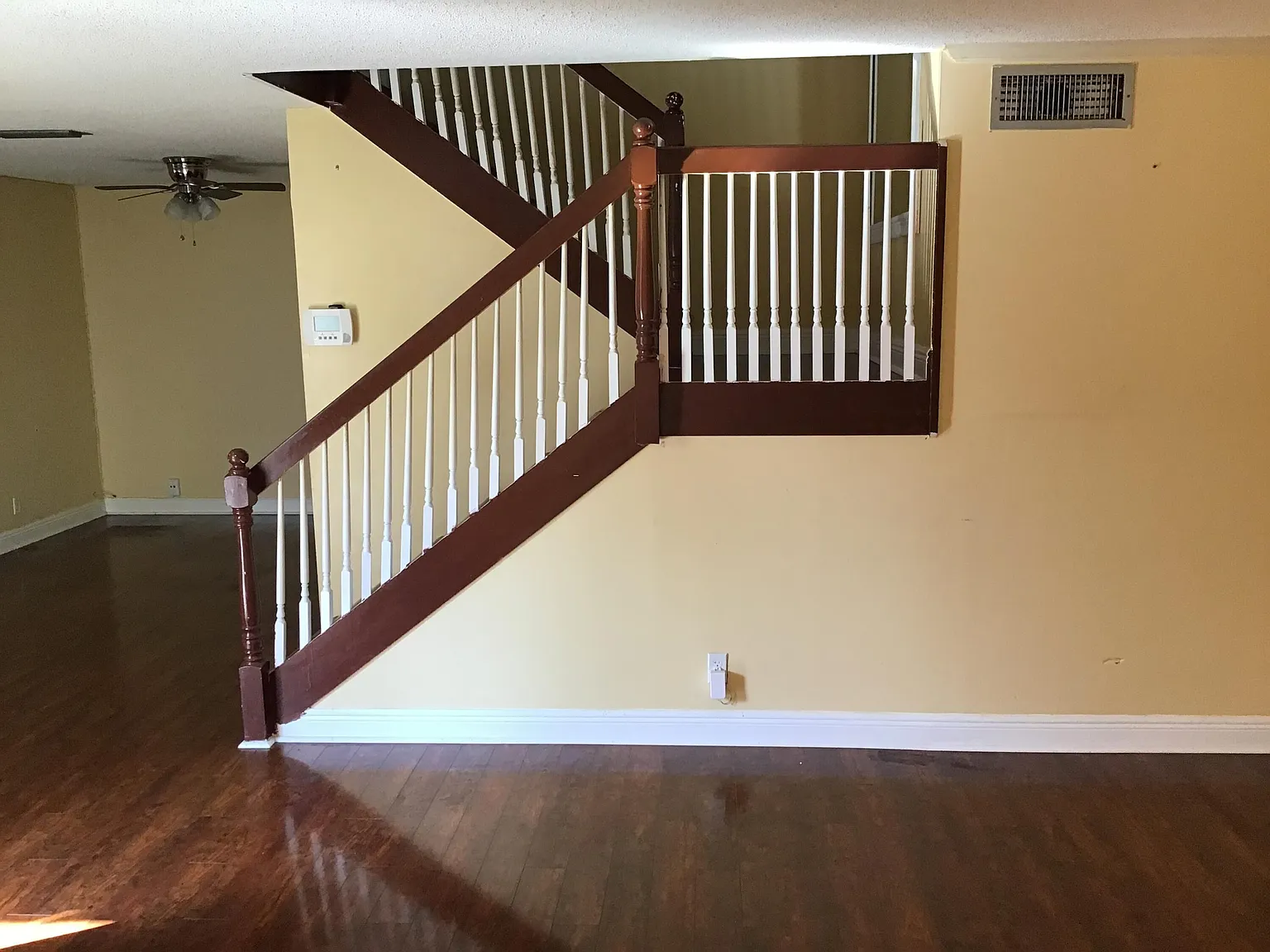 3 bed, 2.5 bath, 1694 sqft, $2,800 — Photo 3