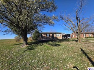 135 Lee Ave, Lebanon, KY 40033