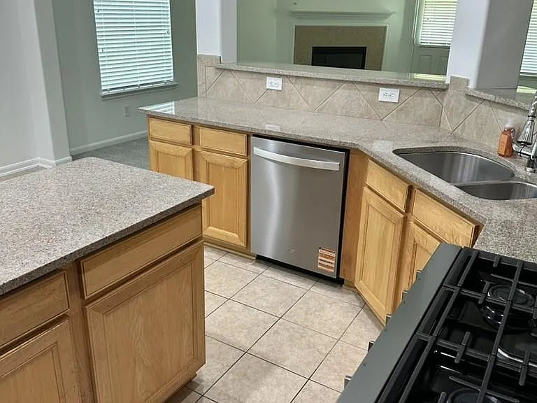 5114 Raven Forest Ln — Photo 13
