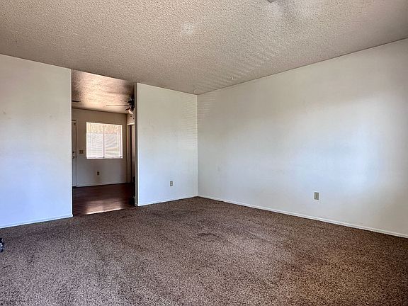 5th image of 121 N Gateway Blvd #9