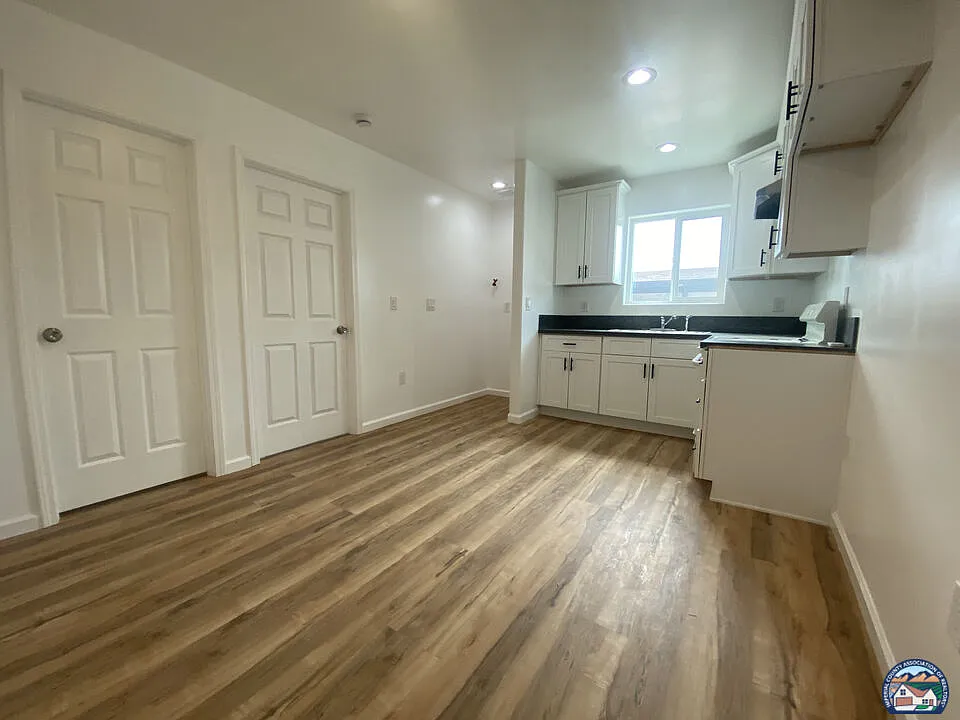 1225 C N Perry Road 2 #2