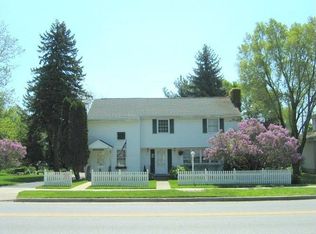 508 N West Bay Shore Dr, Suttons Bay, MI 49682