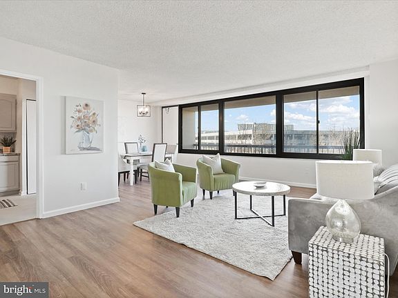 4th image of 5500 Holmes Run Pkwy APT 1004