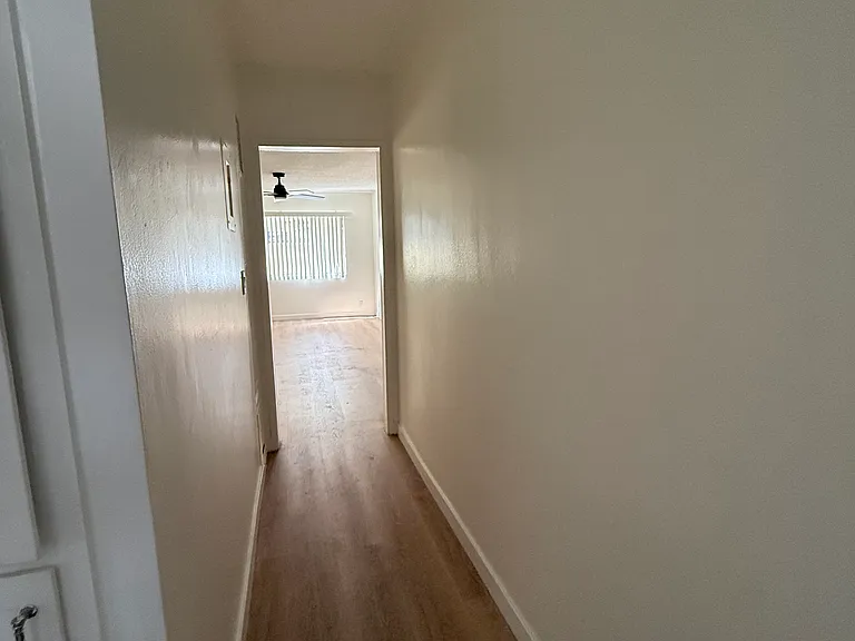 1133 N Detroit St #3 — Photo 13