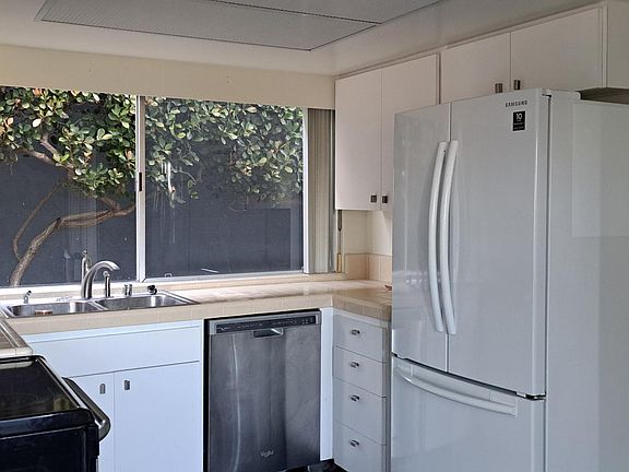 Kitchen, partial view