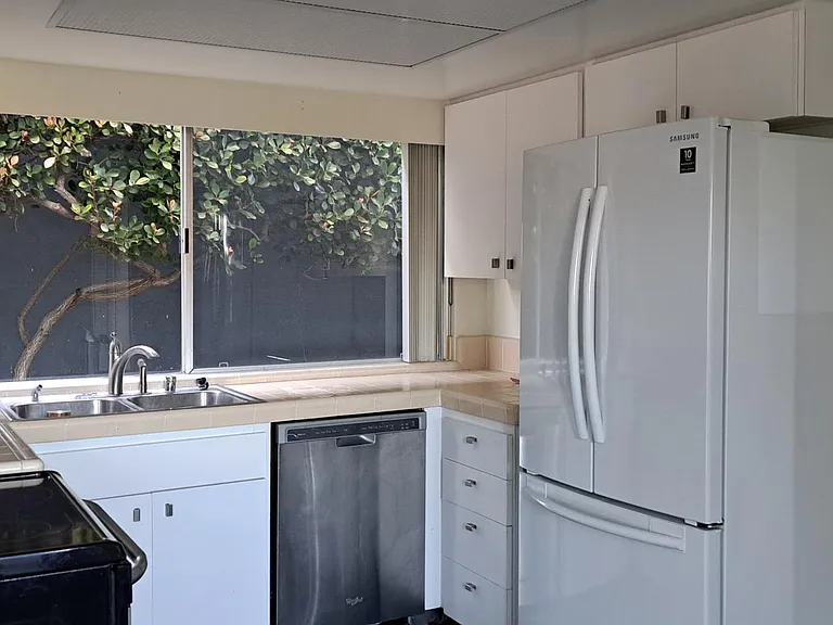 Kitchen, partial view