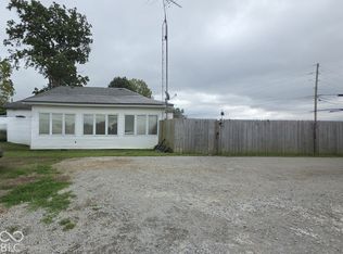 1600 W Snoddy Rd, Covington, IN 47932