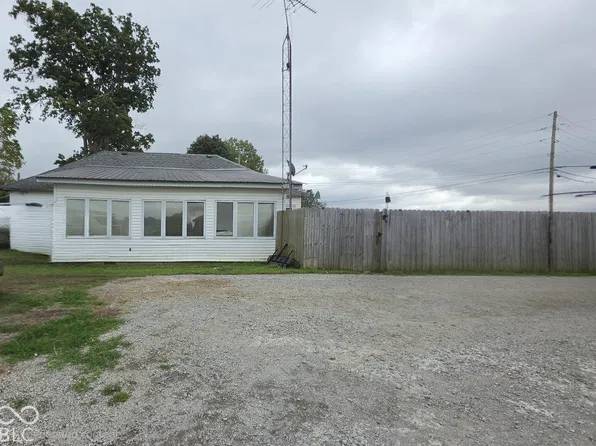 1600 W Snoddy Rd, Covington, IN 47932