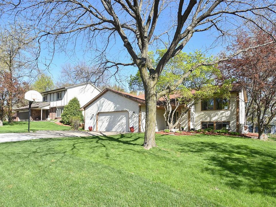 1st image of 6342 Edgemont Cir N