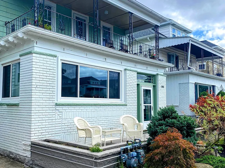 203 Lovering Ave #UPPER — Photo 16