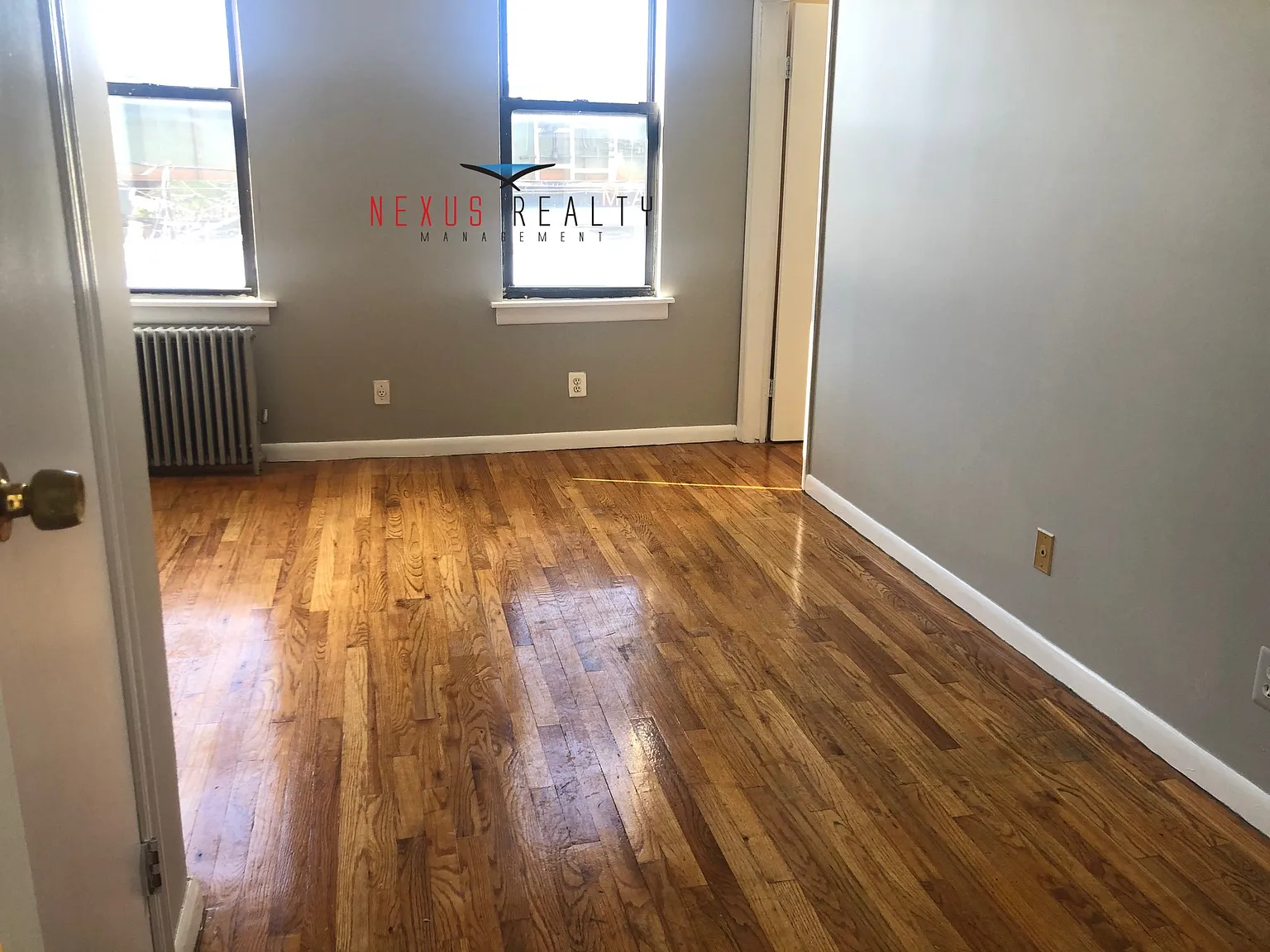 23-35 31st Street — Photo 4