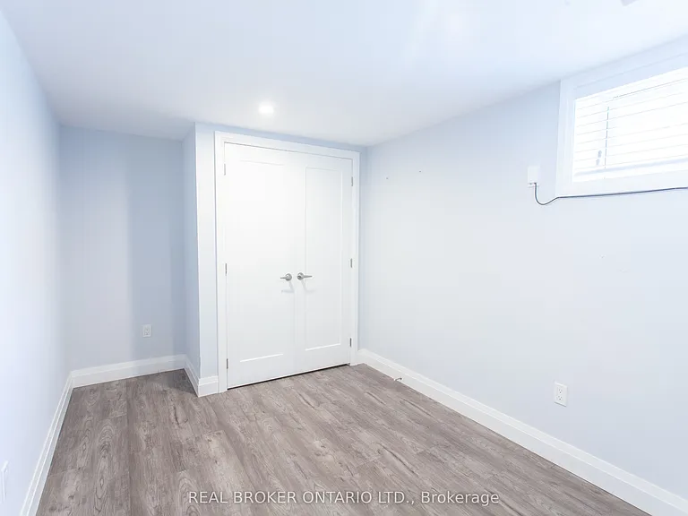 397 Mississaga St W #BASEMENT — Photo 9