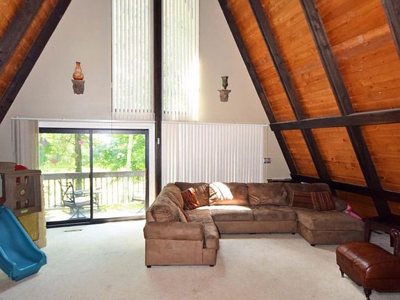 4th image of 13589 Forest Dr