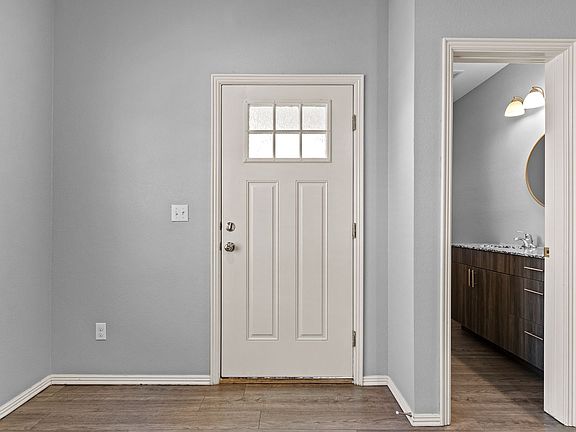 4th image of 1372 N Corsica Dr #1374