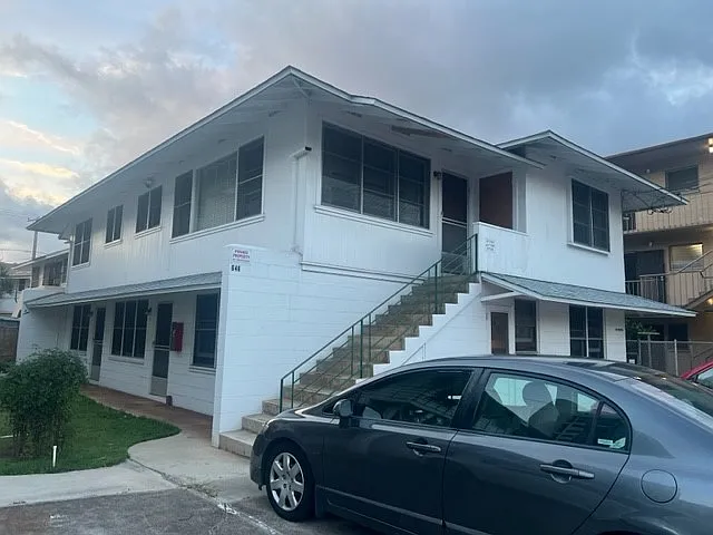 646 Coolidge St #2