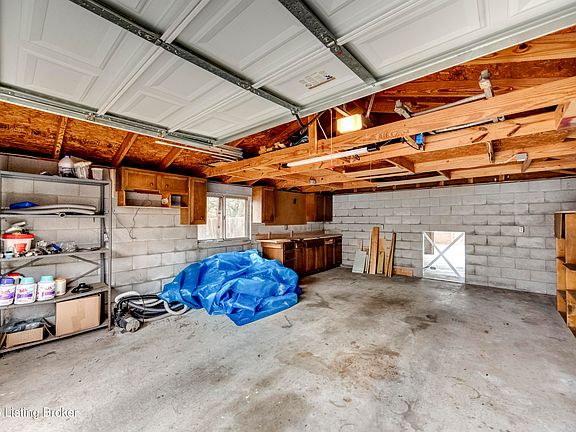 4th image of 224 E Blue Jay Rd