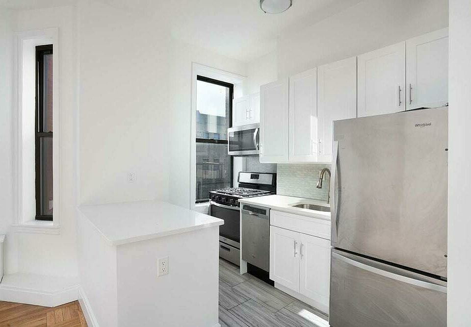 1st image of 17 W 125th St APT 4L