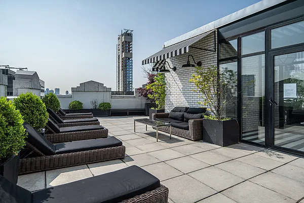 Rented by Platinum Properties | media 25