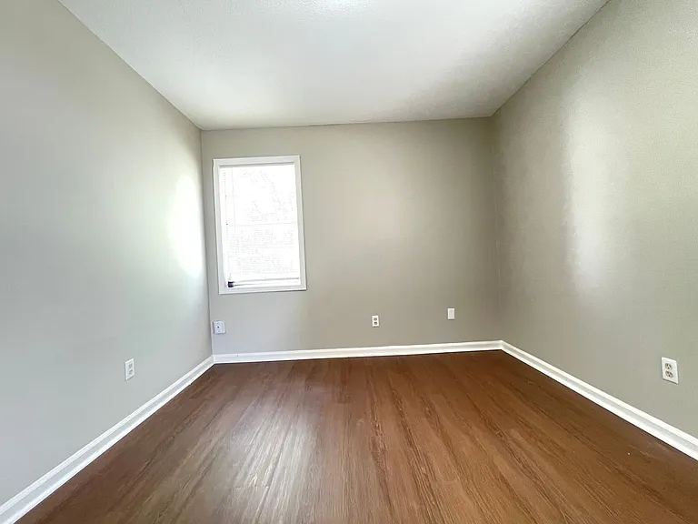 1590 Custer Dr — Photo 6