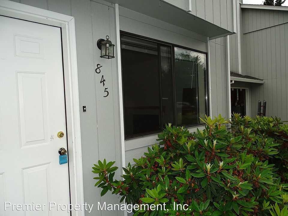 2nd image of 845 G St