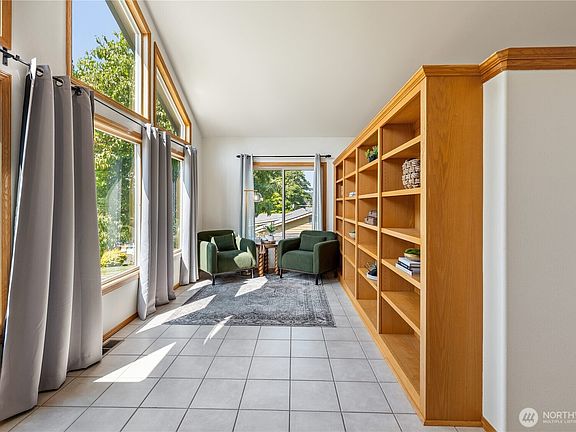 4th image of 26716 NE Cherry Street