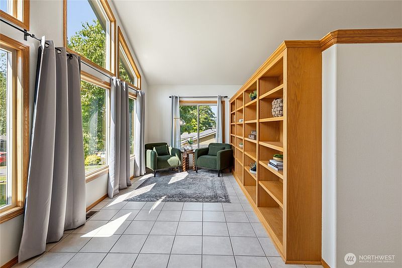4th image of 26716 NE Cherry Street