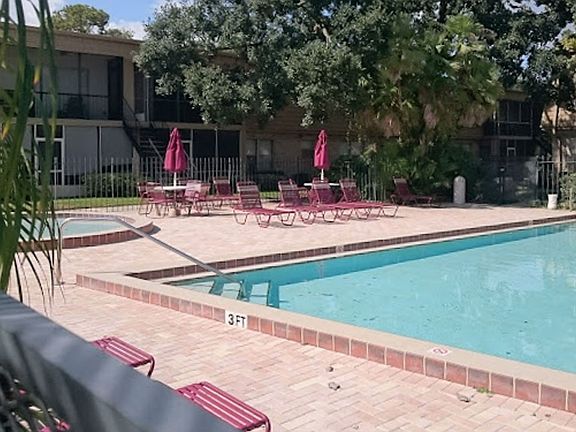 2nd image of 200 Saint Andrews Blvd APT 2008