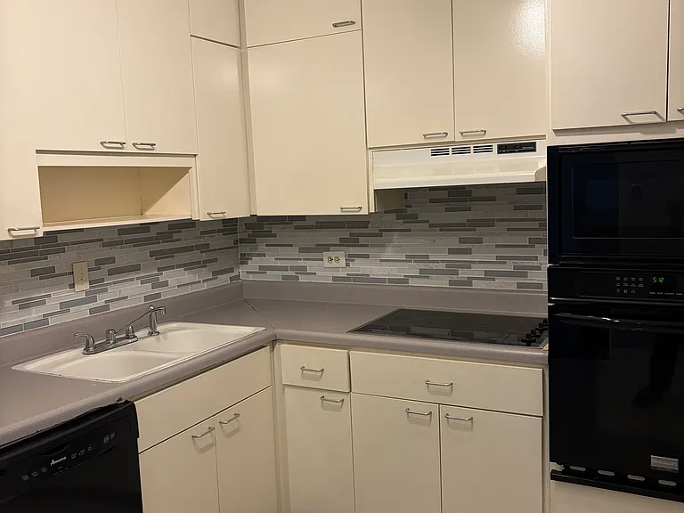 3415 W End Ave #1003 — Photo 1