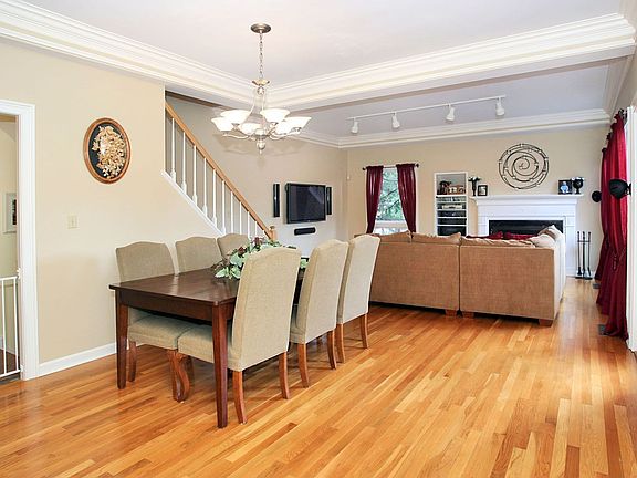 Dining Room/Living Room