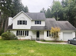 502 Overlook Ter, Reeders, PA 18360