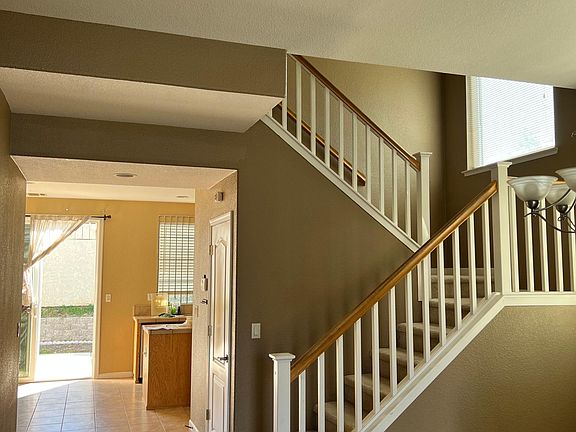 3rd image of 4073 Heaton Ct