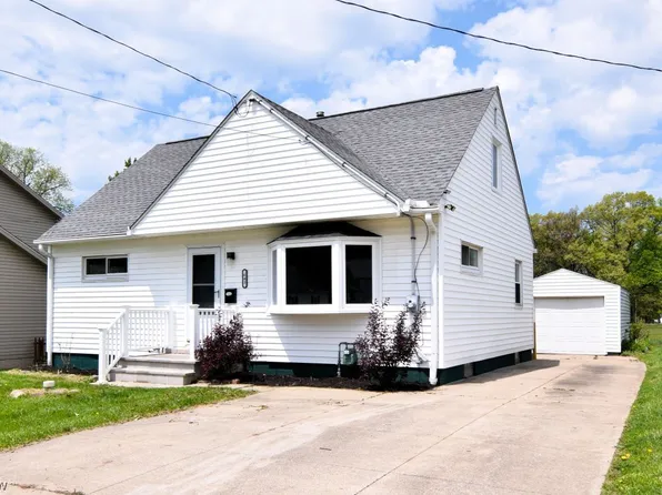 643 Viewpoint Ave, Cuyahoga Falls, OH 44221