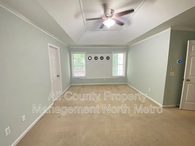 10915 Kimball Crest Dr — Photo 8