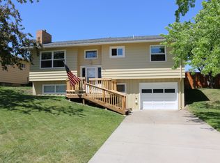 525 32nd Ave NE, Great Falls, MT 59404