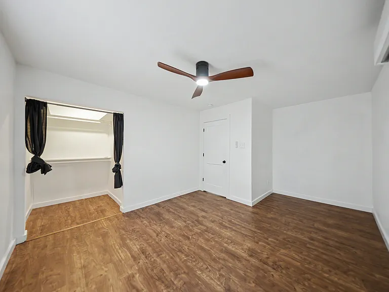 913 Estelle Ave — Photo 11