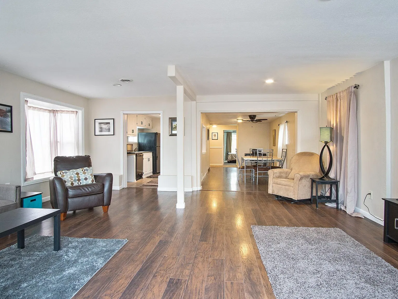 2 bed, 1150 sqft, $2,200 — Photo 3