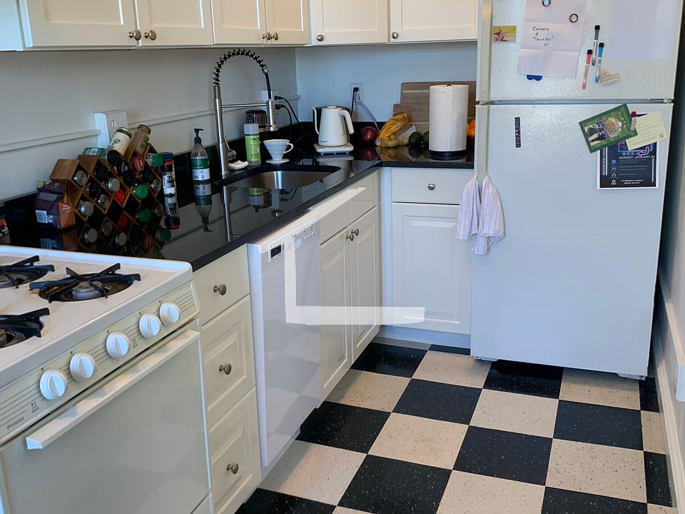 1st image of 120 Brainerd Rd APT 18
