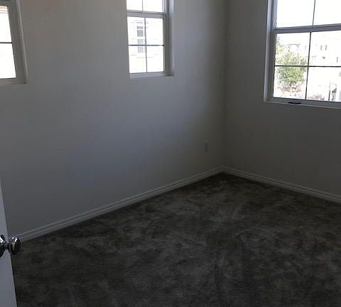 5th image of 608 S Gladys Ave Unit B