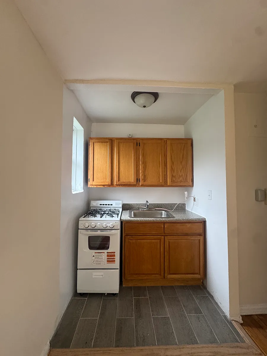 Building Photo - 32-23 91st St #2