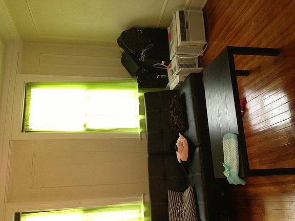 5th image of 2610 18th St APT 1