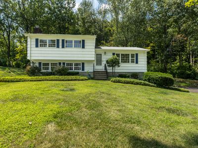 19 Ric Court, North Branford, CT, 06471