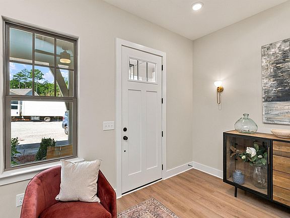 5th image of 741 River Walk Dr