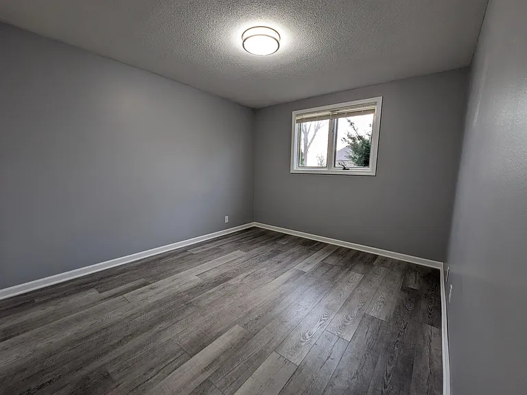 223 Carson St #2 — Photo 10